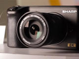 CES2019黑马现身：夏普展示首款8K的M43相机现身