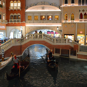 《威尼斯人酒店》在美国拉斯维加斯以意大利水都为主题...