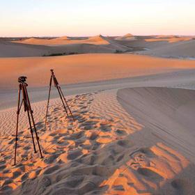 沙漠中，摄影人的剑胆琴心