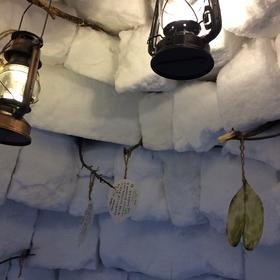 和孩子們一起搭建的雪屋有些不一樣的幸福感，待在冰天...