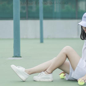 夏日
网球少女的日常