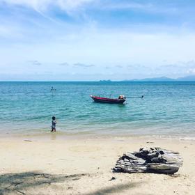 泰国苏梅岛，坐在沙滩上，所见即所拍。