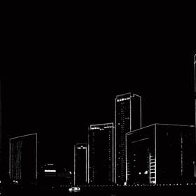 在天津旅游时拍摄，看到大楼的灯光排布，突发奇想，拍...
