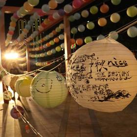 中秋节的自创灯笼展，制作于各个高校学生，拍下记录此...