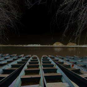 取景：青龙湖的宁静

曝光：

虚实：

构图：三...