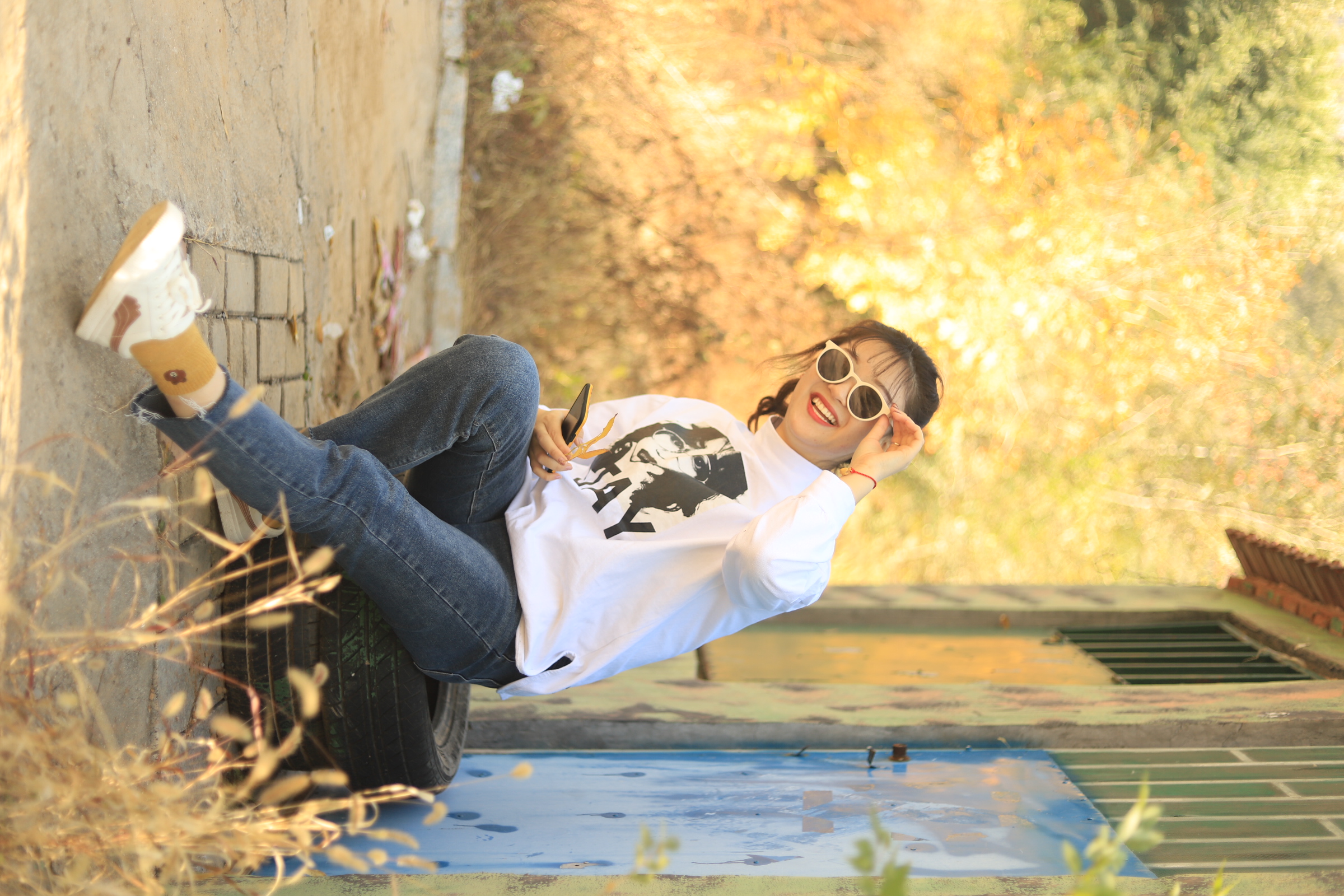 和一位小美女同事去临朐游玩,这是在老龙湾景区一片竹. - 付静静grace