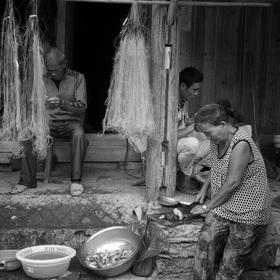 《捕鱼人家》这是在福建柘荣的一个小村庄用手机拍的，...
