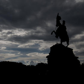 奥地利维也纳英雄广场，雕像人物是17-18世纪奥地利帝国...