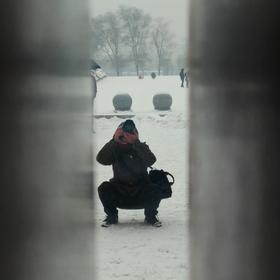 去年冬天，大雪纷飞的某天，拍摄于沈阳故宫。刚刚翻出...